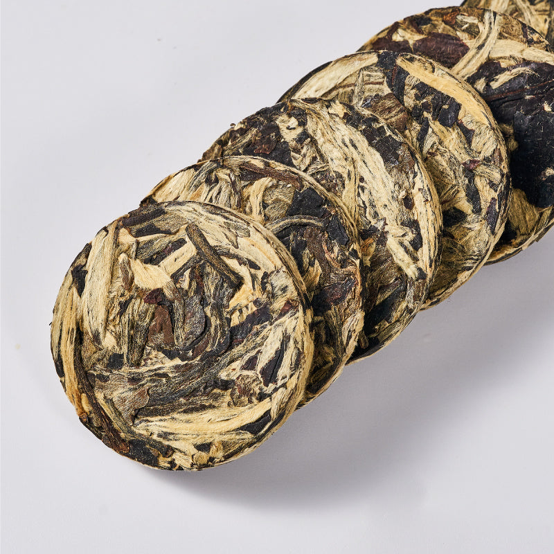 Yunnan Moonlight White Tea Mini Cake – 6-Year Aged | Honey & Fruity Aroma | Premium Pressed White Tea