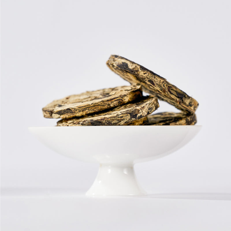 Yunnan Moonlight White Tea Mini Cake – 6-Year Aged | Honey & Fruity Aroma | Premium Pressed White Tea