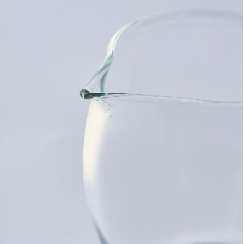 350ml Borosilicate Glass Gong Dao Bei | Heat-Resistant Tea Pitcher with Amber Handle