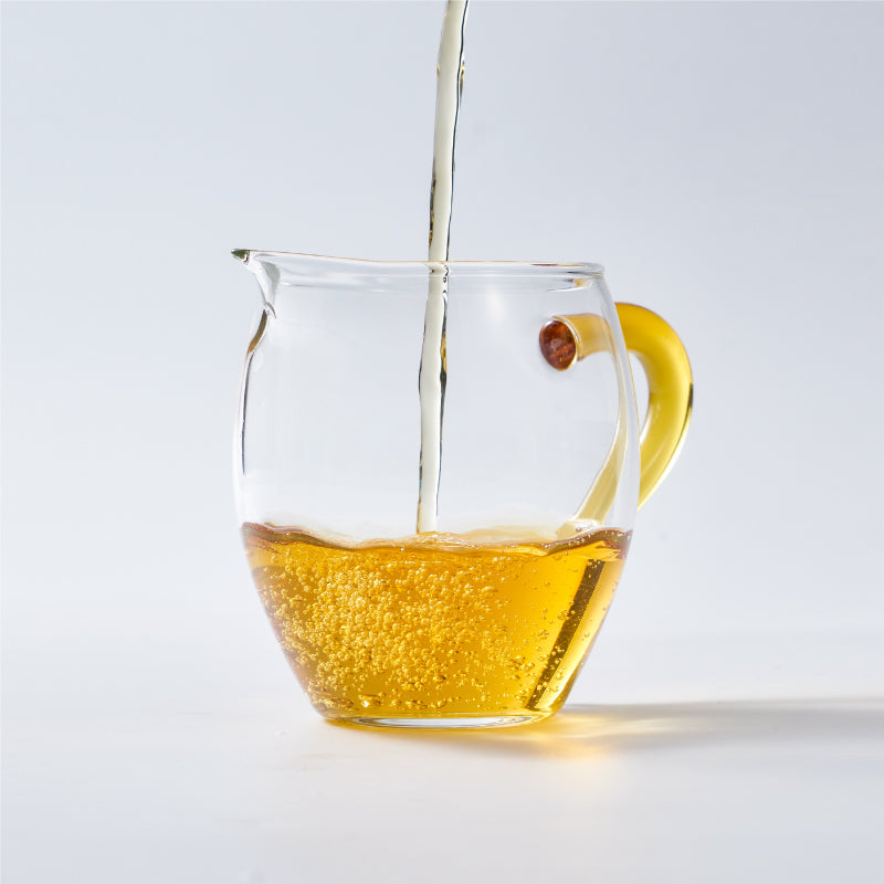 350ml Borosilicate Glass Gong Dao Bei | Heat-Resistant Tea Pitcher with Amber Handle
